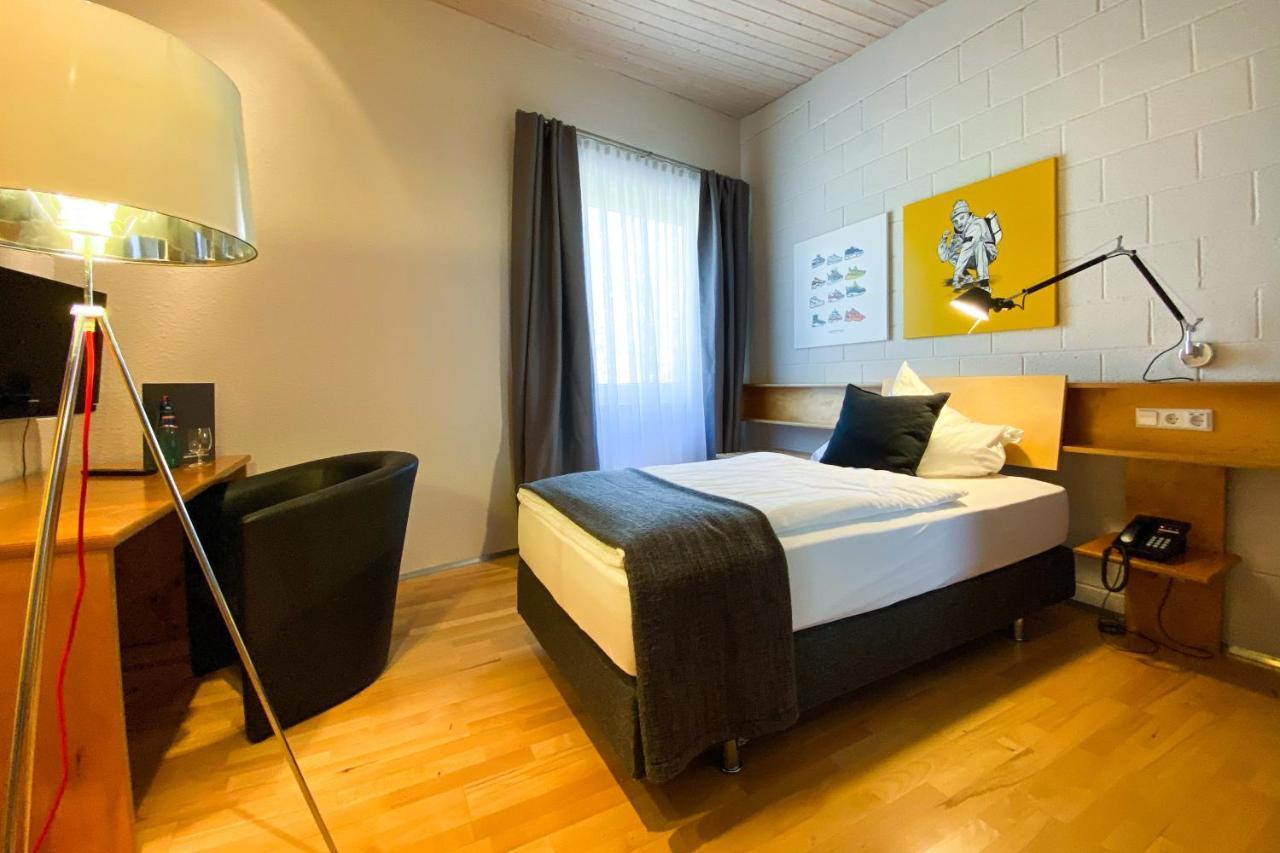 IMPULSIV Hotel&Sportresort Lörrach Extérieur photo