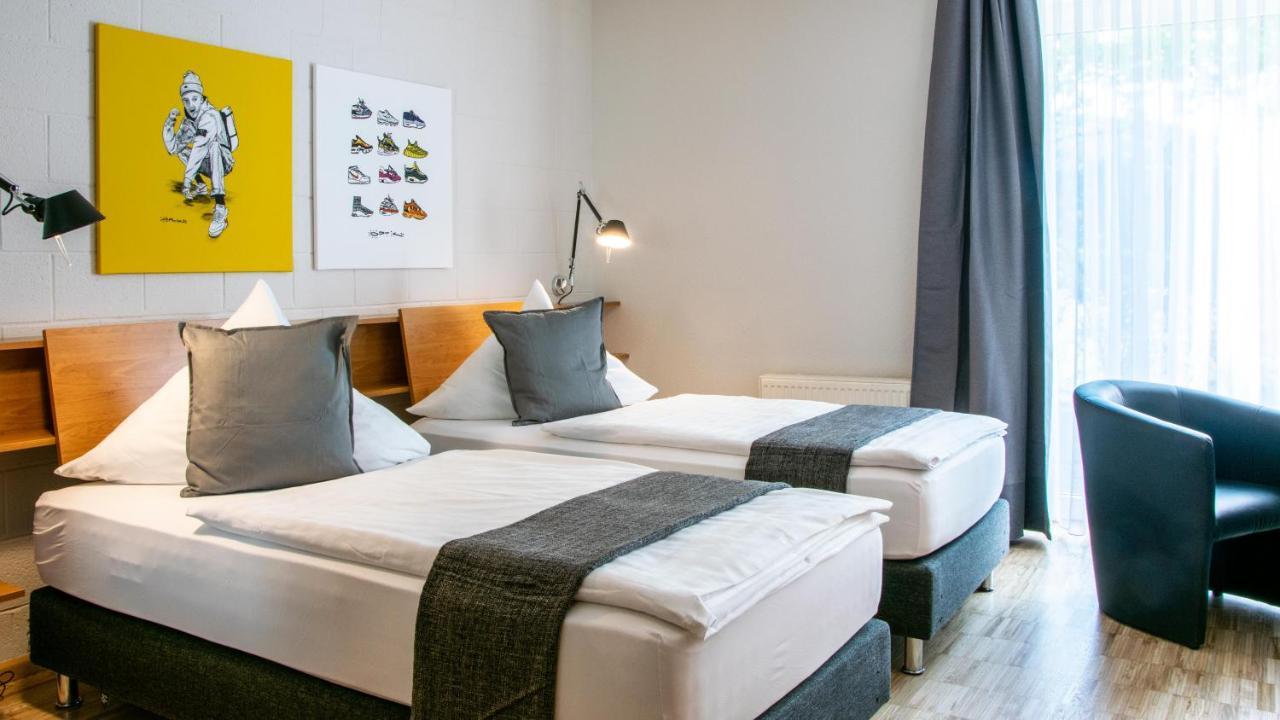 IMPULSIV Hotel&Sportresort Lörrach Extérieur photo