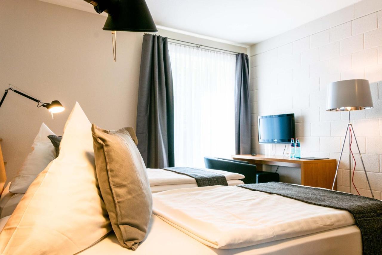 IMPULSIV Hotel&Sportresort Lörrach Extérieur photo